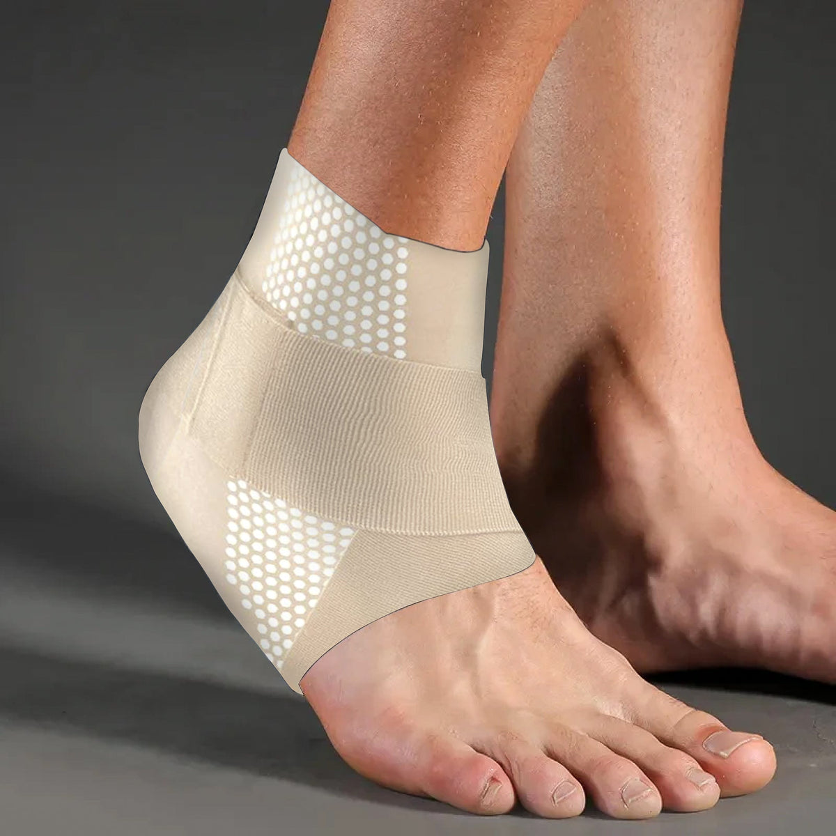 Skanto | Ankle Support Brace | Lightweight, Comfortable & Designed for Athletes in Sports Shoes