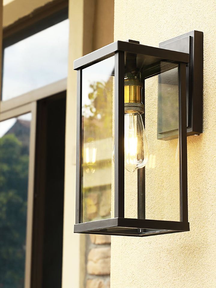 Radenko Glass Wall Light | Kalsten