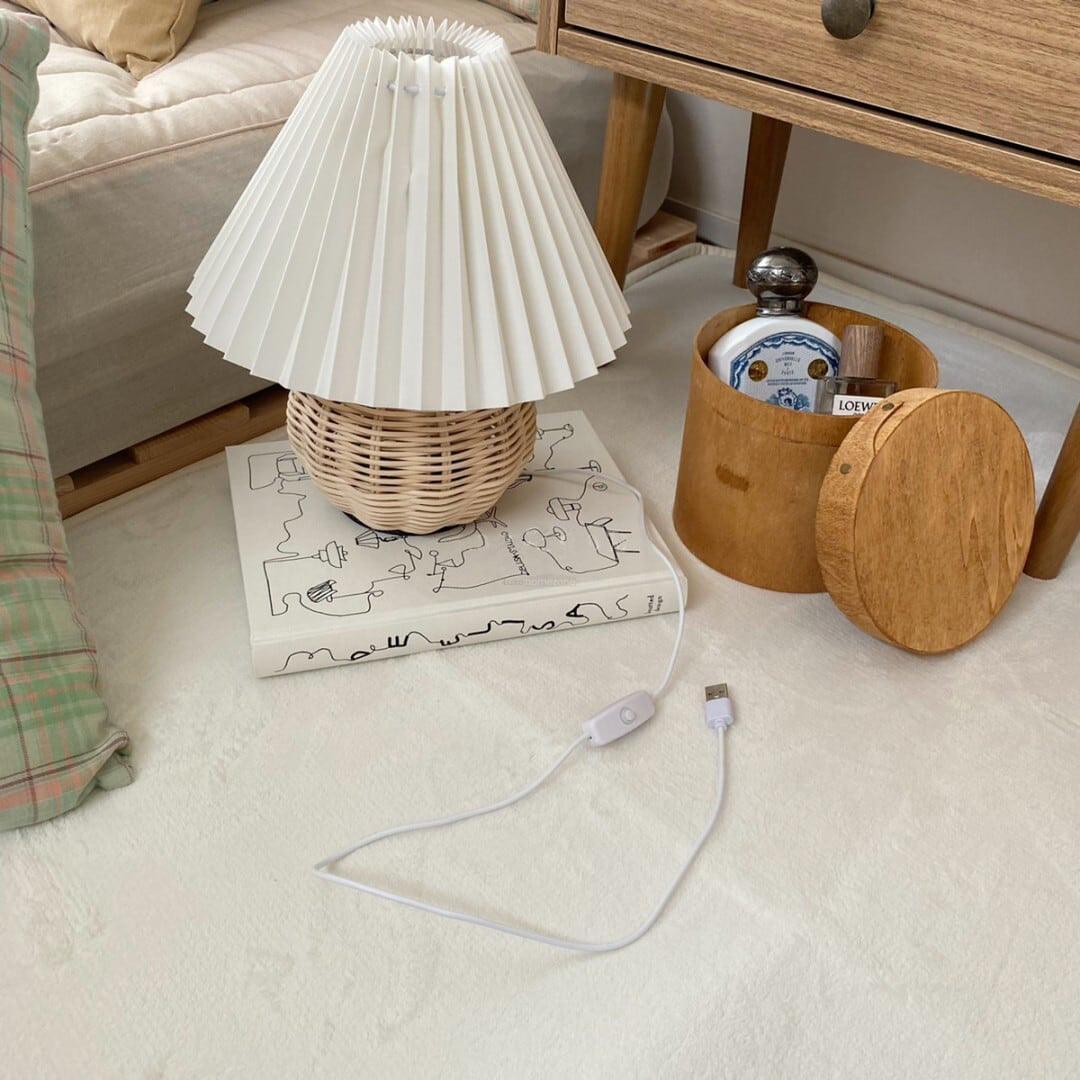 Rattan Pleated Table lamp 9.4' | Kalsten