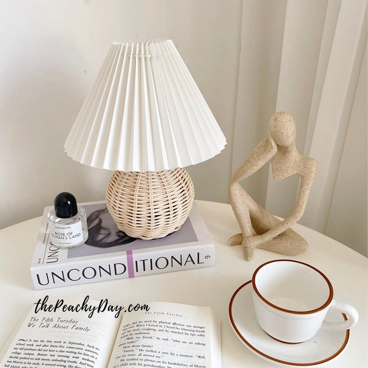Rattan Pleated Table lamp 9.4' | Kalsten