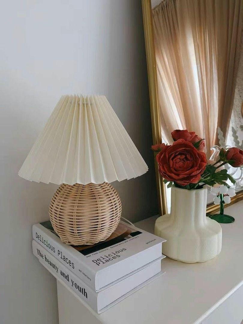 Rattan Pleated Table lamp 9.4' | Kalsten