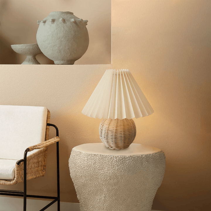 Rattan Pleated Table lamp 9.4' | Kalsten