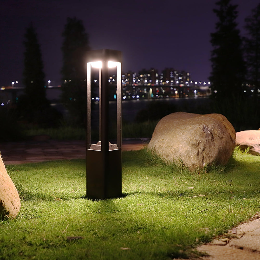 Rectangular Column Garden Outdoor Light | Kalsten