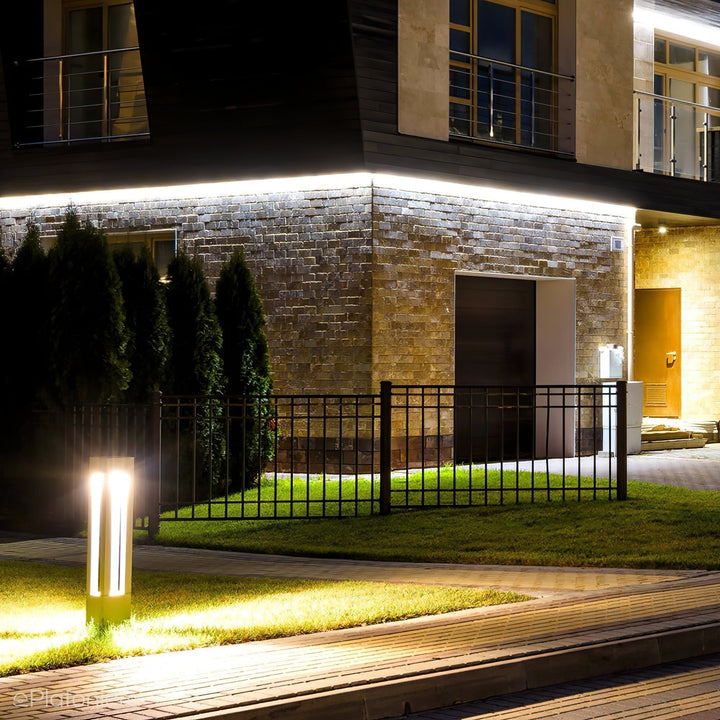 Rectangular Column Garden Outdoor Light | Kalsten