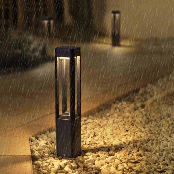 Rectangular Column Garden Outdoor Light | Kalsten