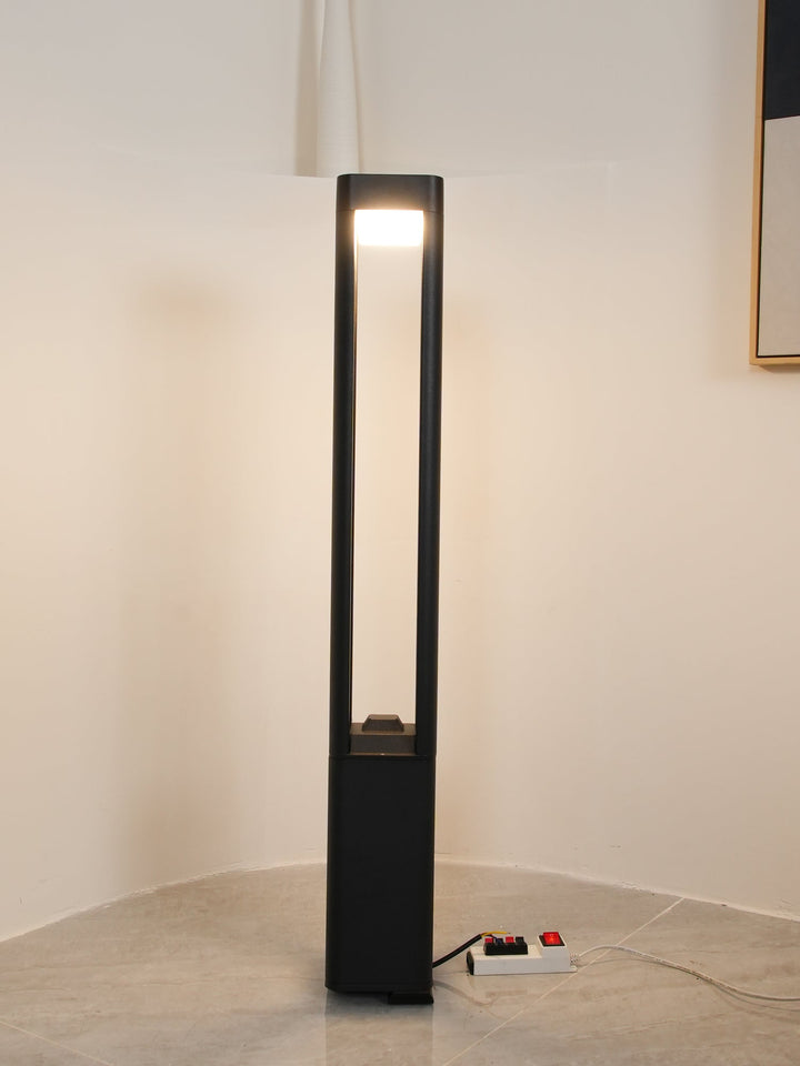 Rectangular Column Garden Outdoor Light | Kalsten