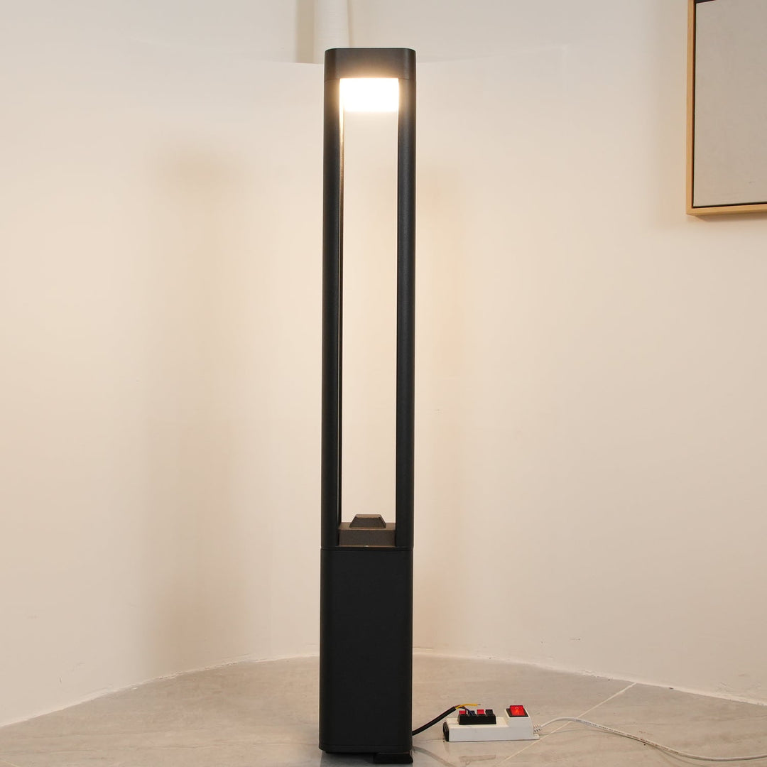 Rectangular Column Garden Outdoor Light | Kalsten