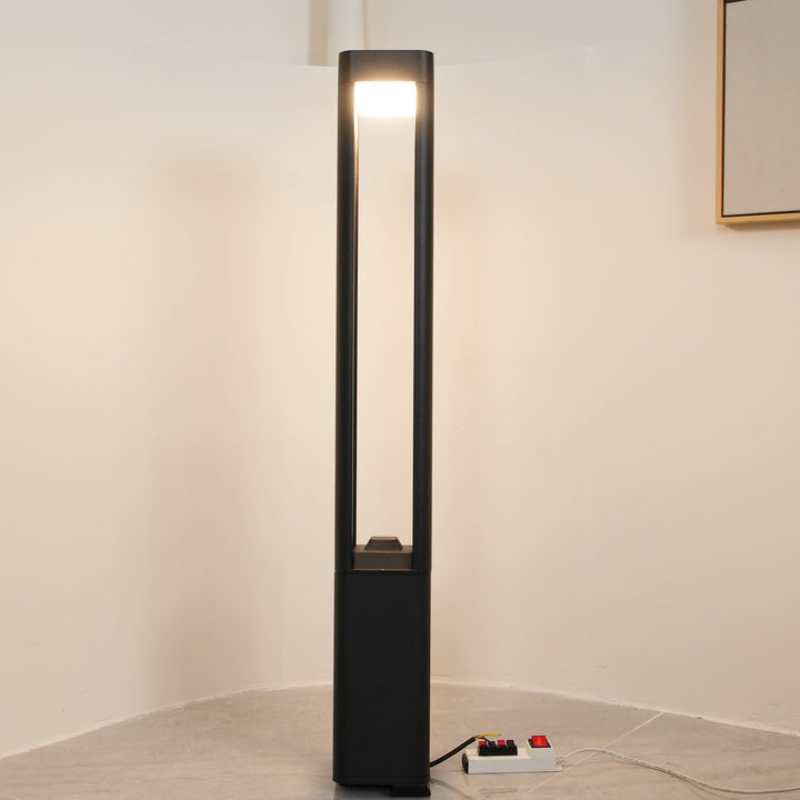 Rectangular Column Garden Outdoor Light | Kalsten