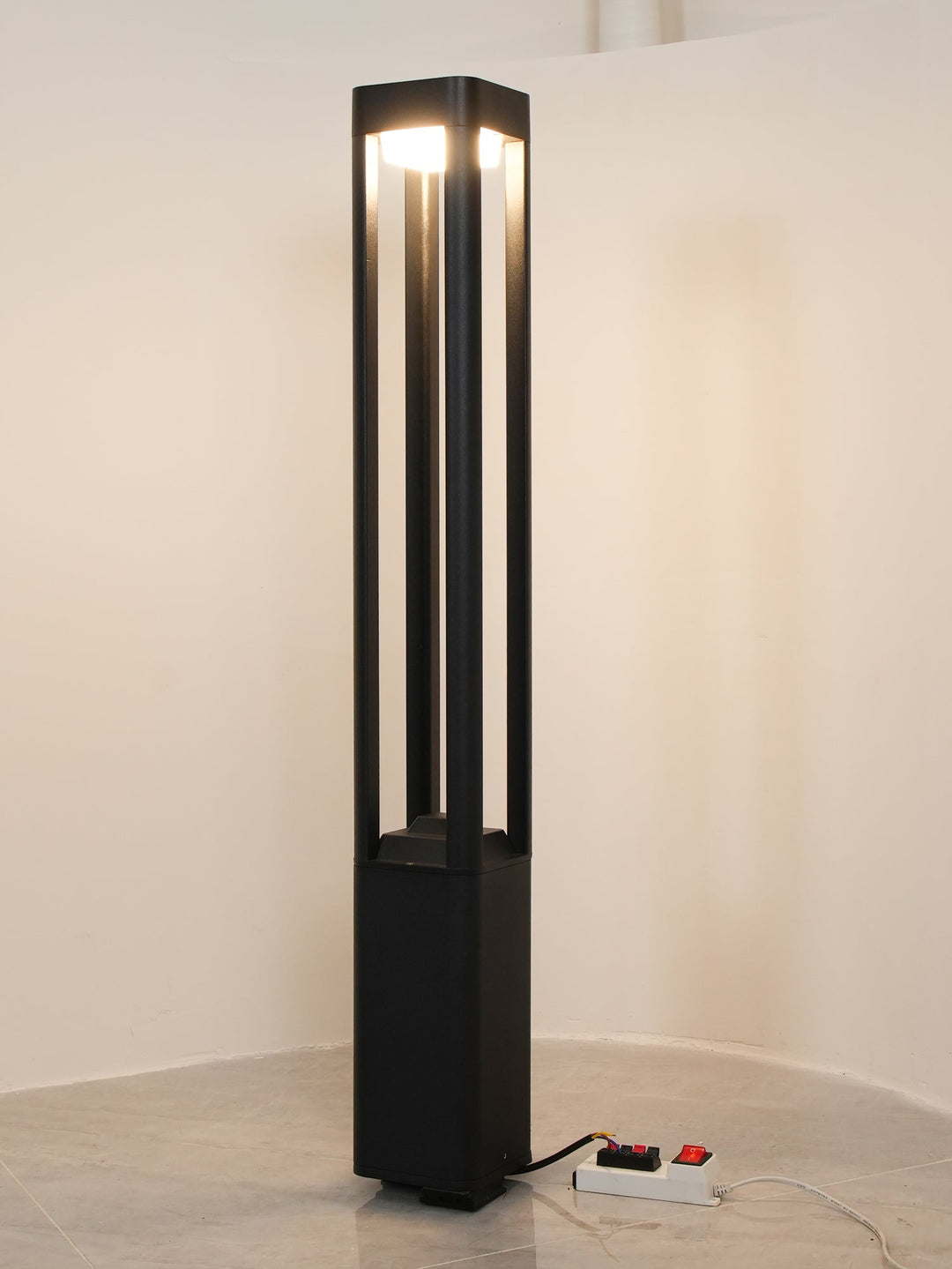Rectangular Column Garden Outdoor Light | Kalsten
