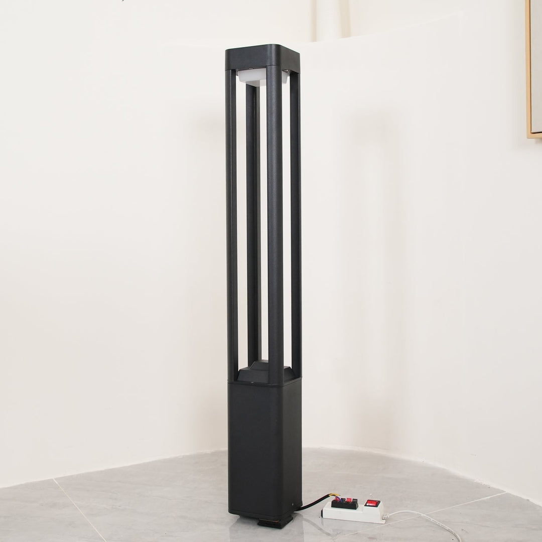 Rectangular Column Garden Outdoor Light | Kalsten