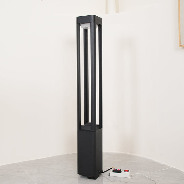 Rectangular Column Garden Outdoor Light | Kalsten