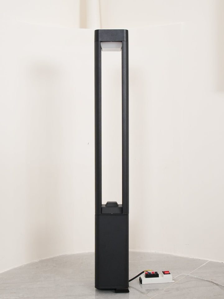 Rectangular Column Garden Outdoor Light | Kalsten