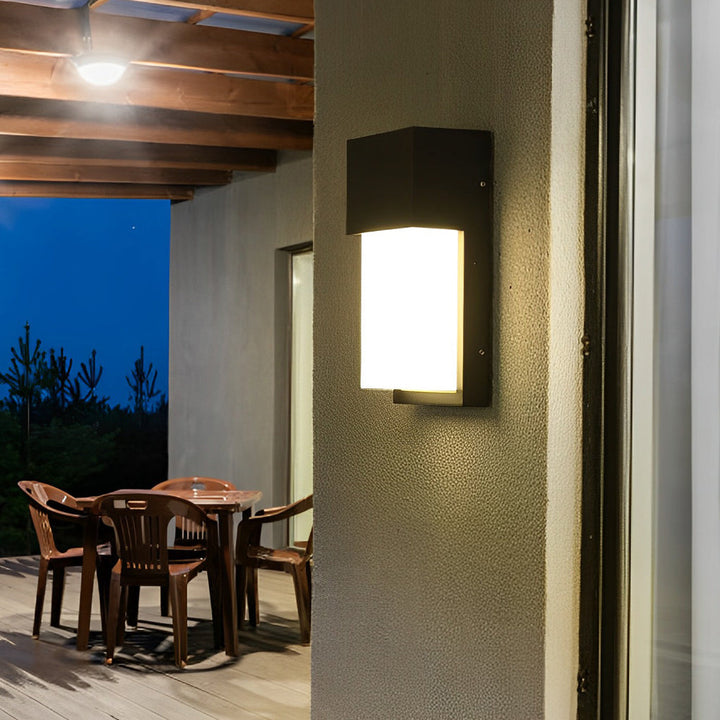 Rectangular Waterproof LED 10W Black Modern Outdoor Wall Light Fixture | Kalsten