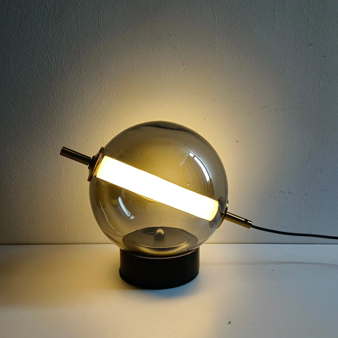 Retro Glass Table Lamp with Warm Glow - Timeless Elegance Kalsten