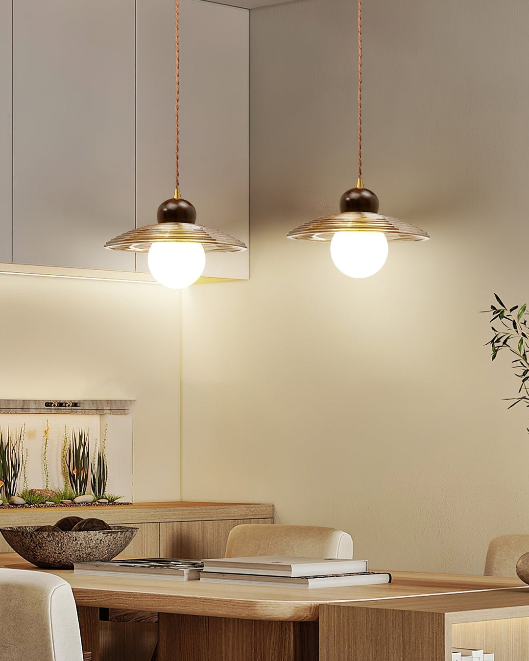 Ribbed Floral Pendant Light | Kalsten