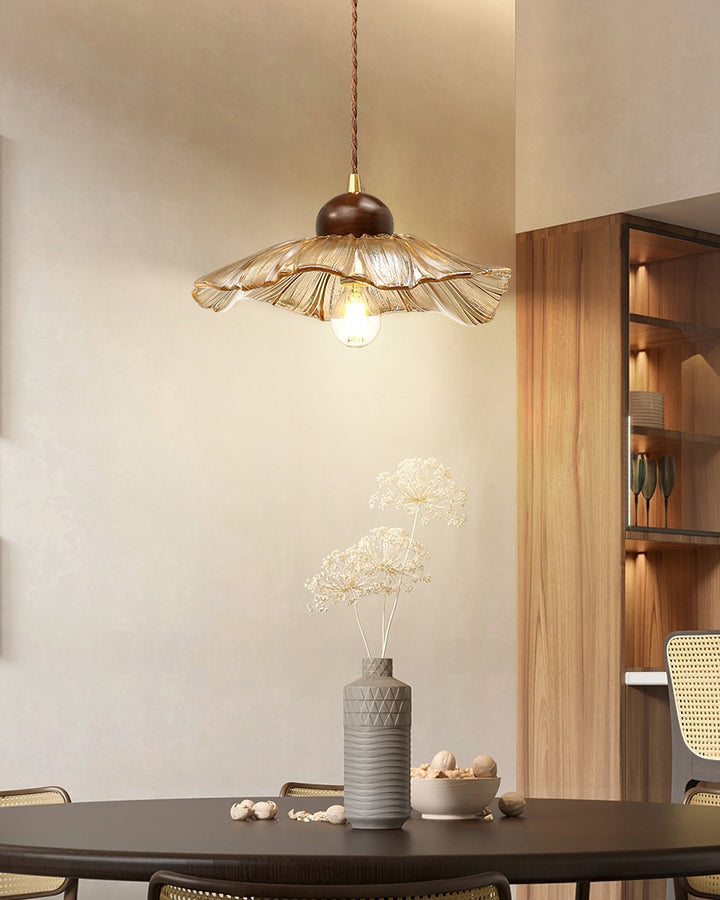 Ribbed Floral Pendant Light | Kalsten