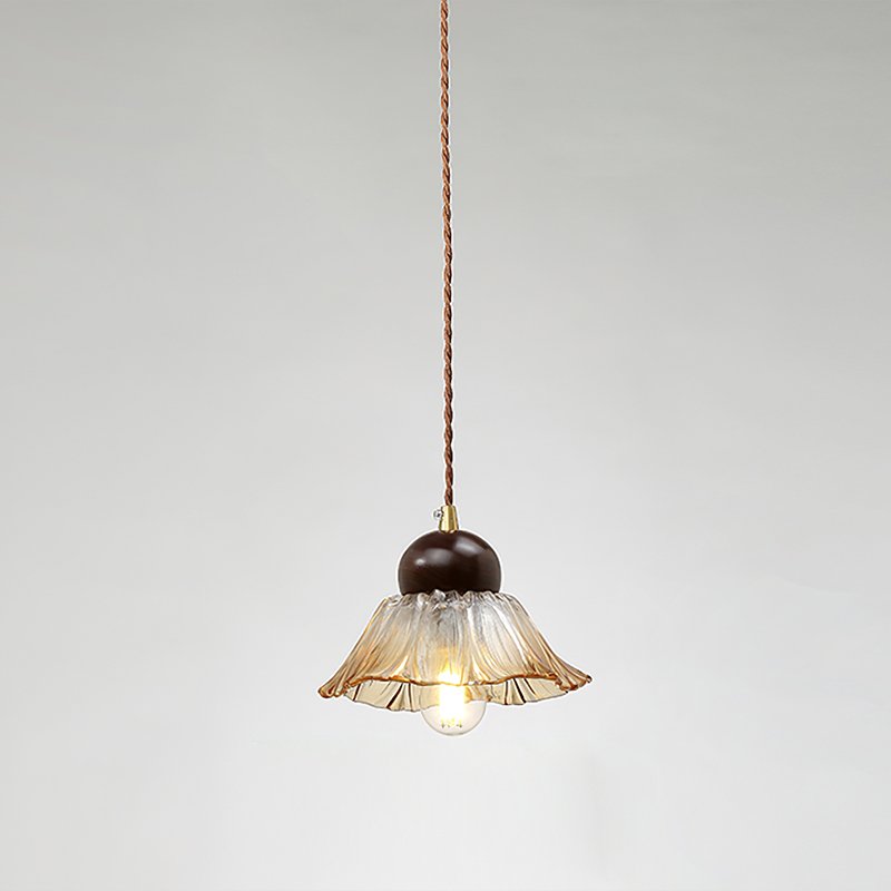 Ribbed Floral Pendant Light | Kalsten