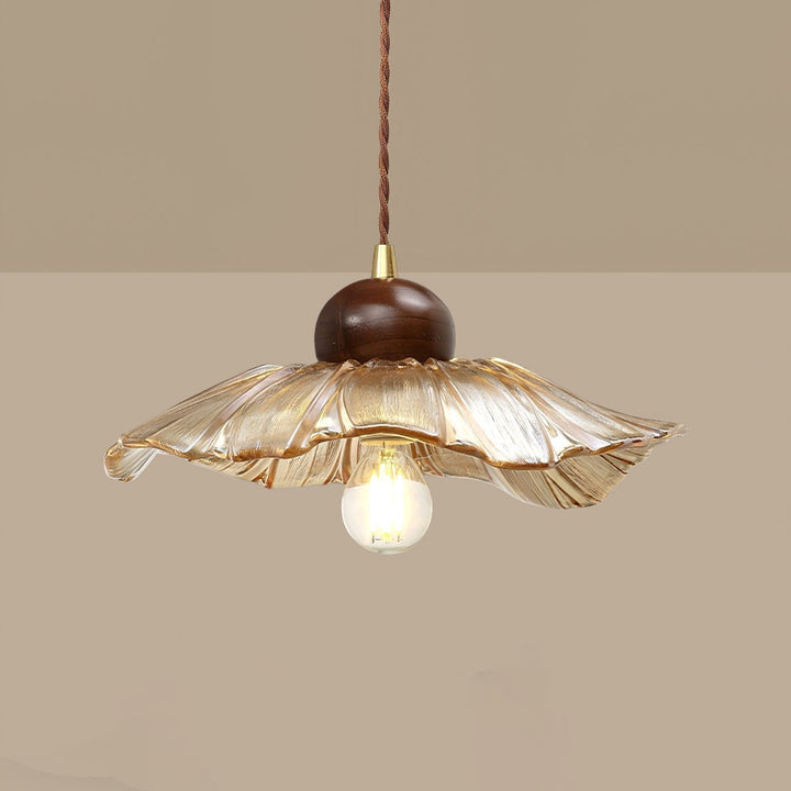 Ribbed Floral Pendant Light | Kalsten