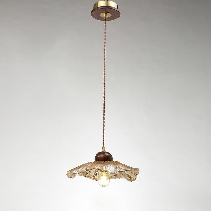 Ribbed Floral Pendant Light | Kalsten