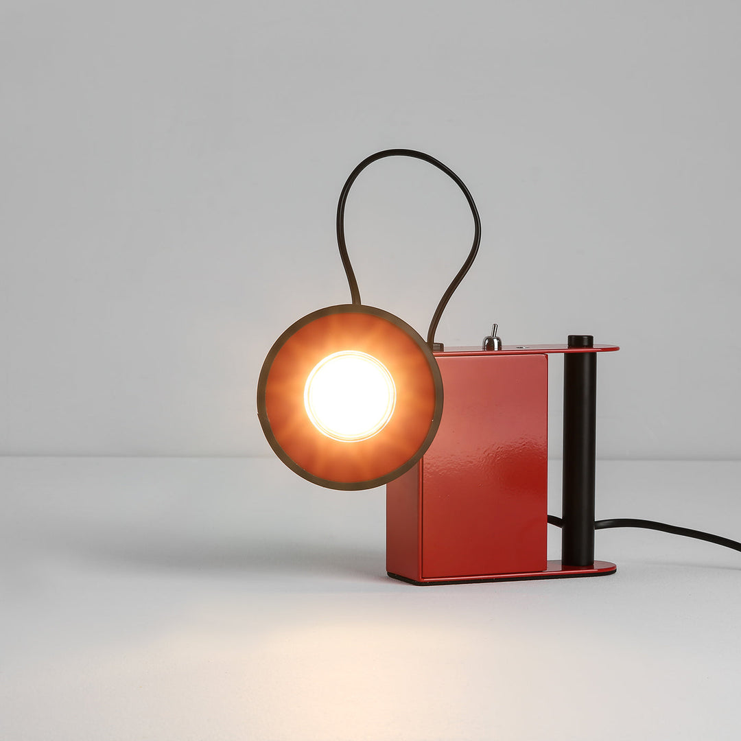 Roland Camera Table Light 7.7' | Kalsten