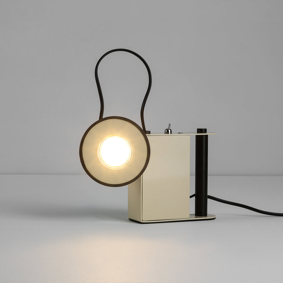 Roland Camera Table Light 7.7' | Kalsten
