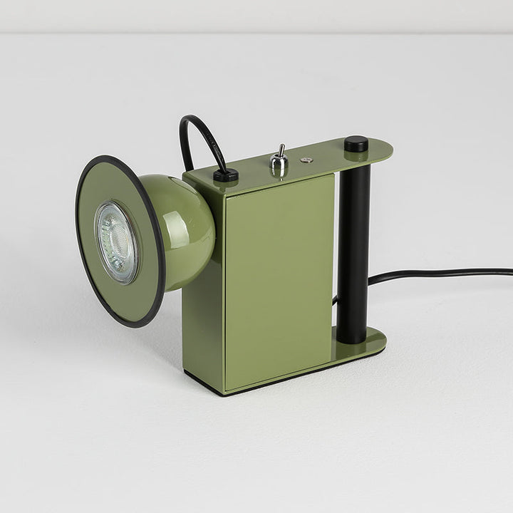 Roland Camera Table Light 7.7' | Kalsten