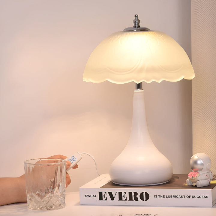 Eleganza Luxe Table Lamp – Timeless Mushroom Shape with LED Dimming Function in Soft Colors Kalsten