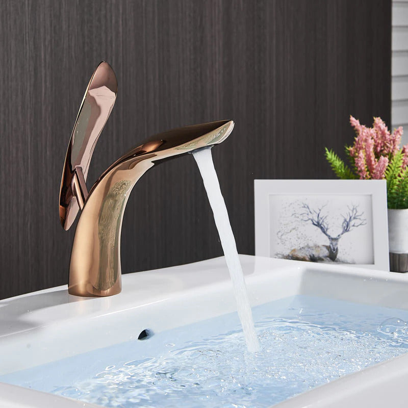 BowLift | Luxurious modern bathroom faucet