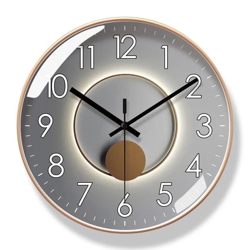Skanto | Luxurious Round Clock for Modern Decor