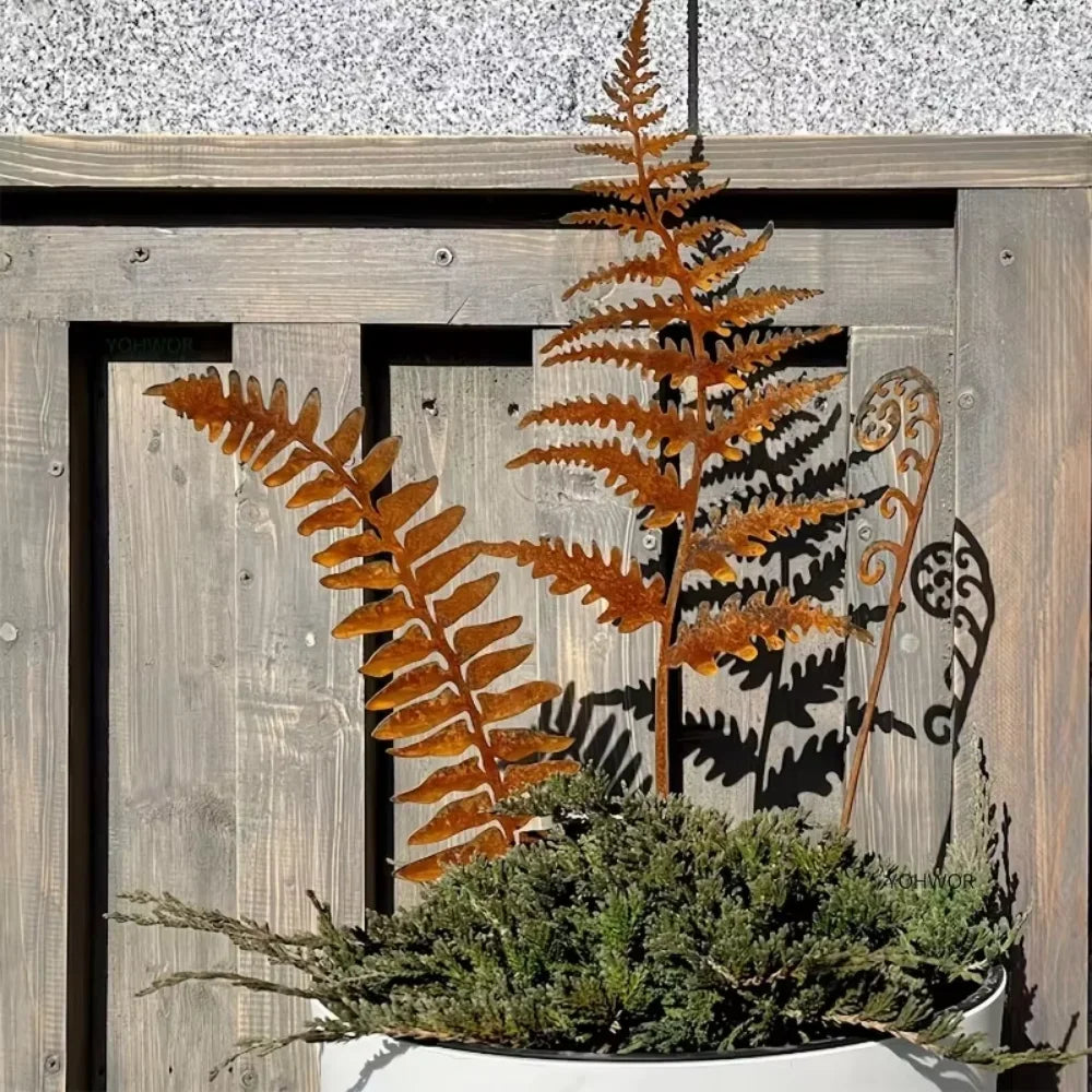 Kalsten | FERROBLATT Rust decoration leaf sculpture | Metal garden stake for outdoors & indoors | Weatherproof & stylish | Autumn decoration for garden & home