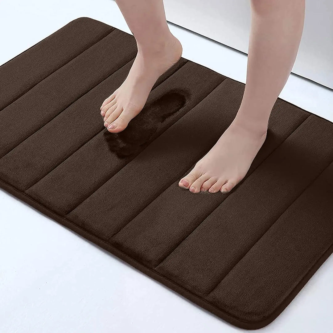 LuxSoft Memory Foam Bath Mat | Kalsten