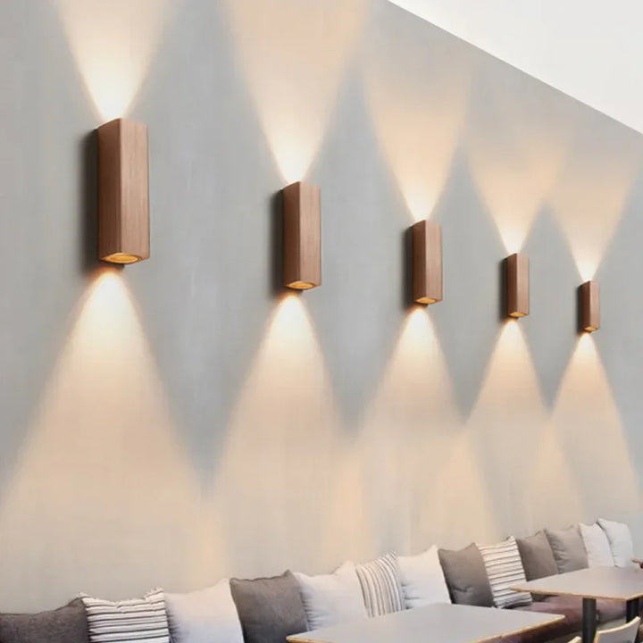 LumiGlow - Stylish LED Wall Lamp with Warm and Cool Light | Kalsten