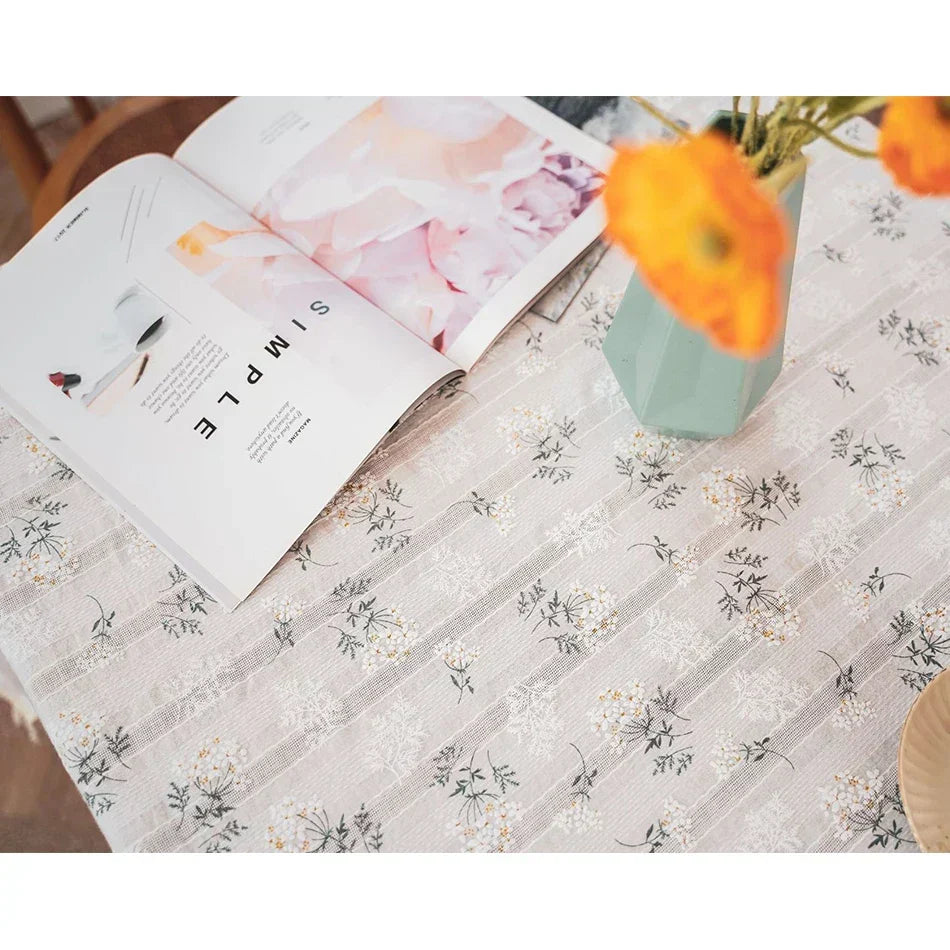Kalsten | Floral tablecloth