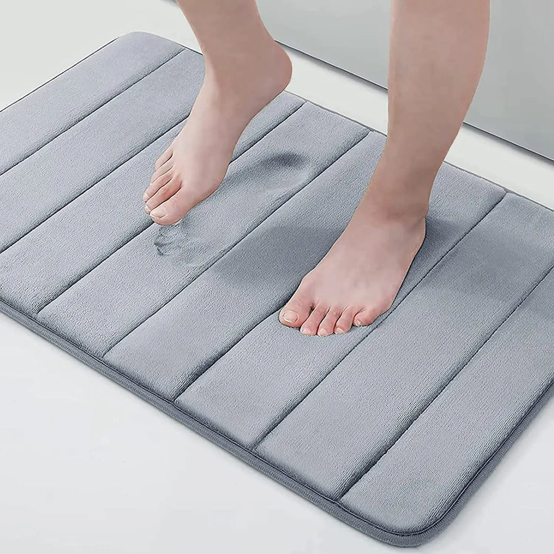 LuxSoft Memory Foam Bath Mat | Kalsten