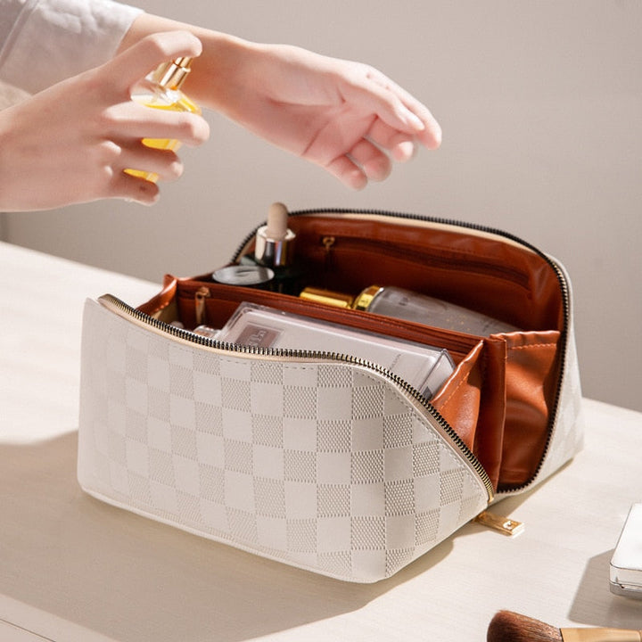 Checkered Makeup Cosmetic Bag – Luxury Style