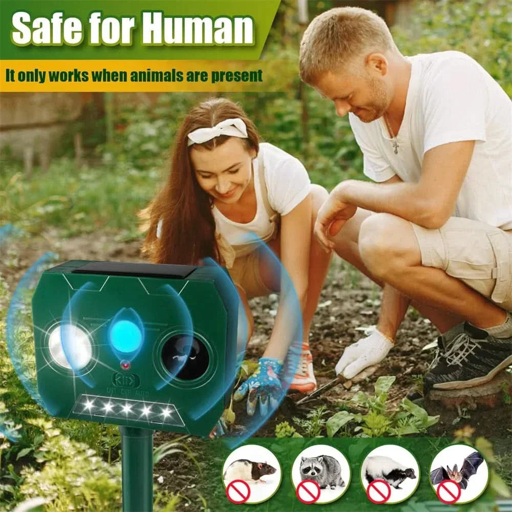 Skanto | ULTRAGUARD ULTRASONIC PEST REPELLER – Ultrasonic Pest Repeller with LED Light – Weather-Resistant and Battery-Powered for Garden and Outdoor Use