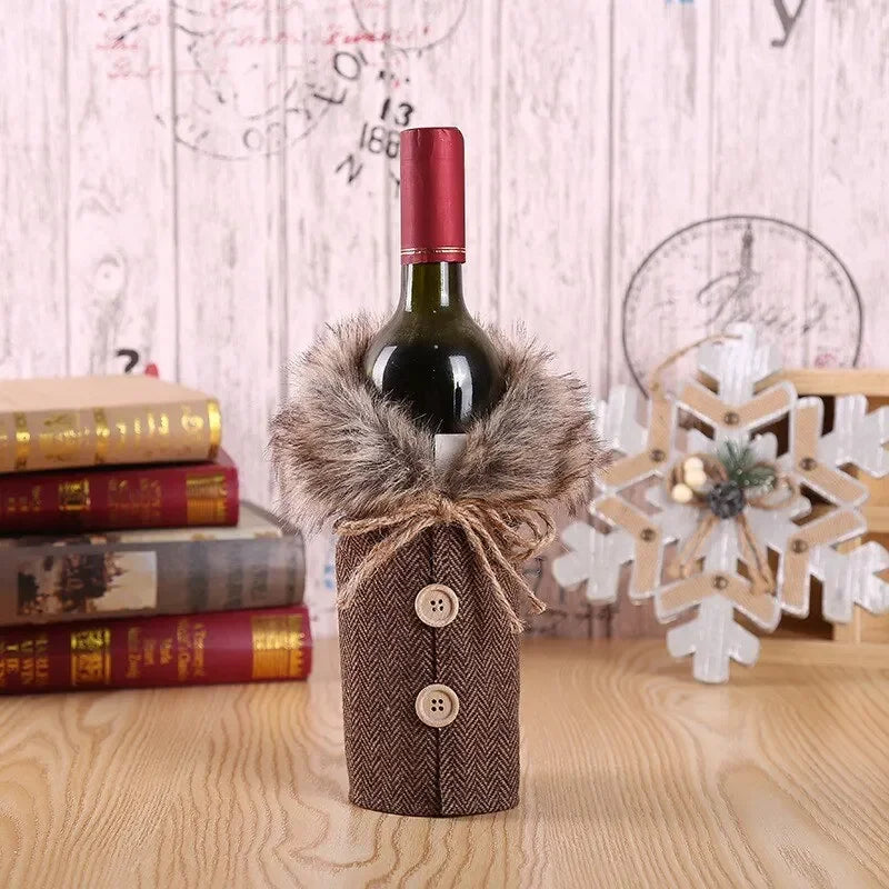 Christmas bottle cover with fur collar – festive cover for wine bottles, gnome decoration for Christmas, perfect as gift wrapping | Kalsten
