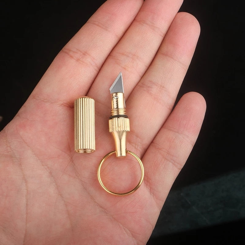 Pocket Capsule Outdoor Survival Mini Knife | Kalsten