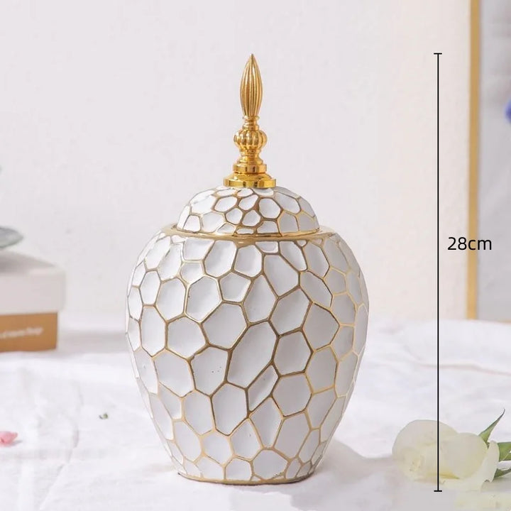 Kalsten | Elegant ceramic vase with a gold accent