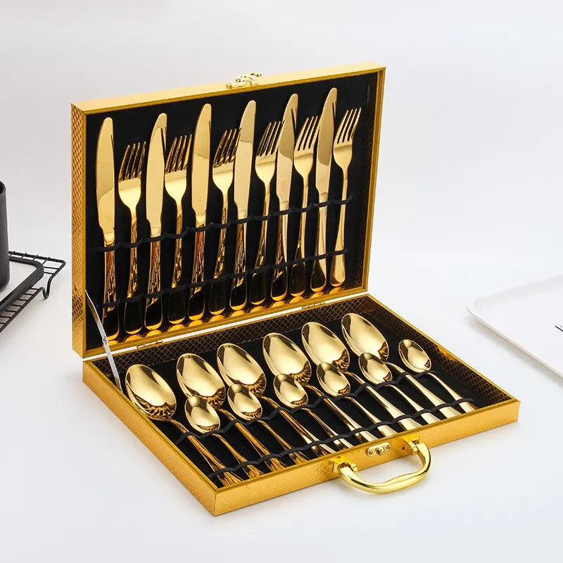 Kalsten | Opulent Gold Cutlery Set - The elegant 24-piece gold and silver cutlery set