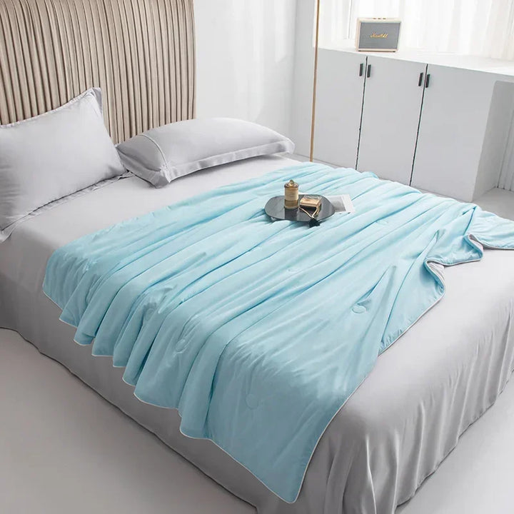 High-Quality Cooling Blanket – Smooth Air-Conditioning Comforter, Lightweight Summer Quilt with Double-Sided Cooling Fabric | Kalsten