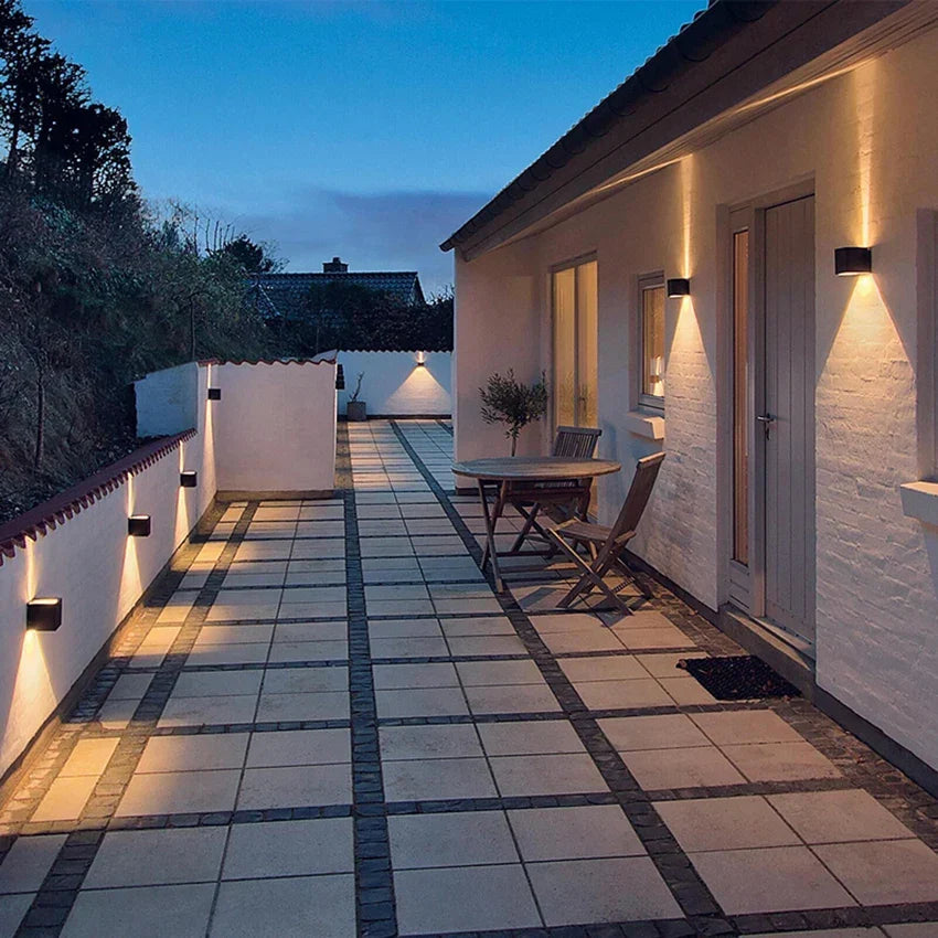 Outdoor LED wall lamp | Kalsten