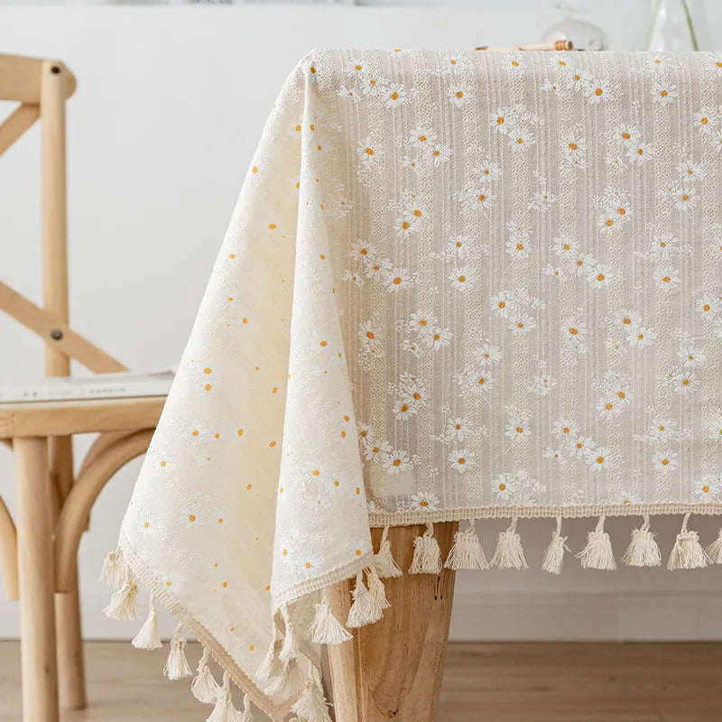 Victoria Daisy Tablecloth | Kalsten