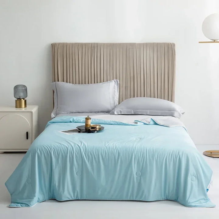 High-Quality Cooling Blanket – Smooth Air-Conditioning Comforter, Lightweight Summer Quilt with Double-Sided Cooling Fabric | Kalsten