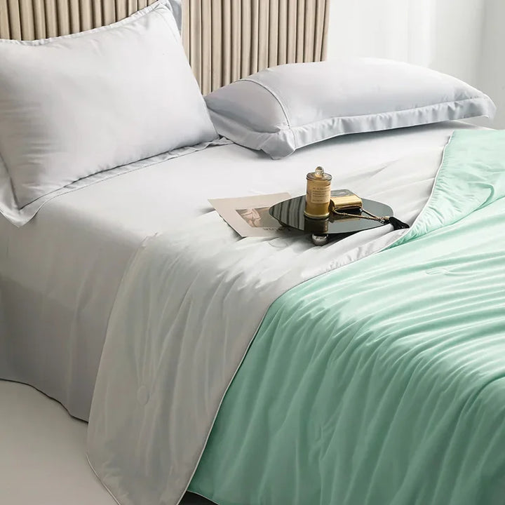 High-Quality Cooling Blanket – Smooth Air-Conditioning Comforter, Lightweight Summer Quilt with Double-Sided Cooling Fabric | Kalsten