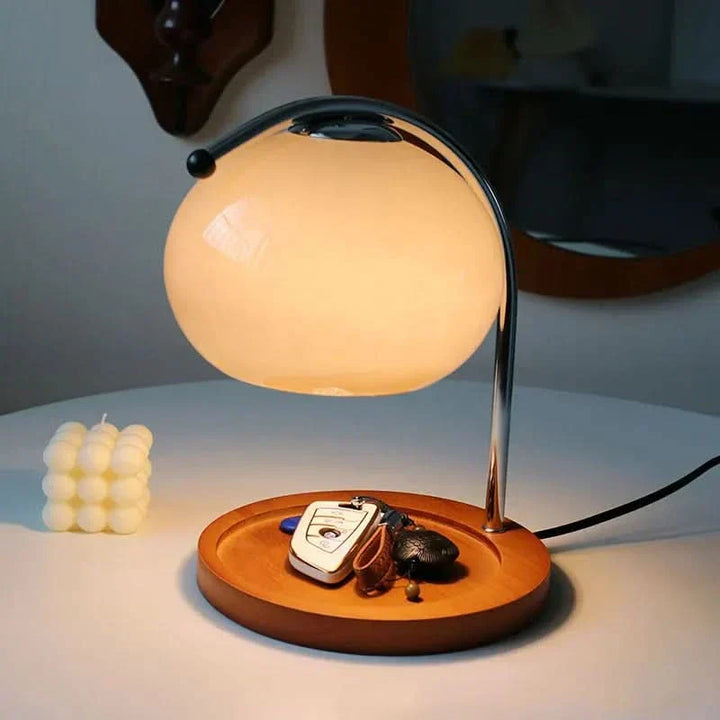 LUNIVA – Timeless table lamp | Kalsten