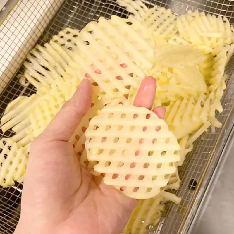 Kalsten | CrissChef Potato Slicer | Grid Shape & Stainless Steel | Creative Vegetable Chips | Wooden Handle