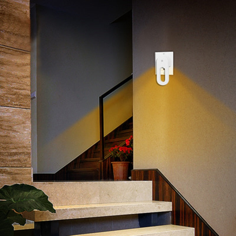 Twilight Sensor Energy Saving Socket Wall Night Light | Kalsten