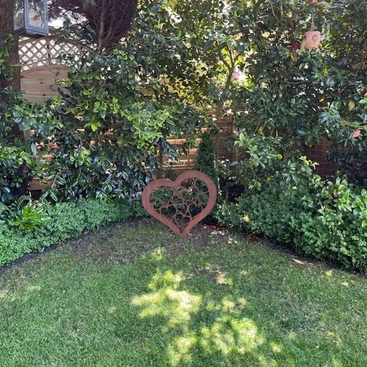 Kalsten | HEARTORA Garden stake heart | Rust look metal | Rustic decor for Christmas, Easter & garden