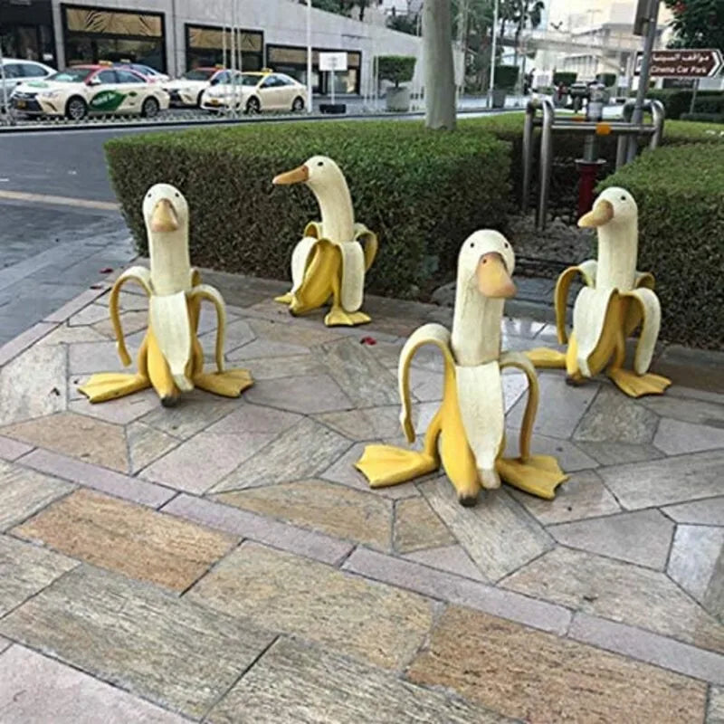 BananaDuck Decor Figure – Playful Resin Decoration for Indoor or Outdoor | Kalsten